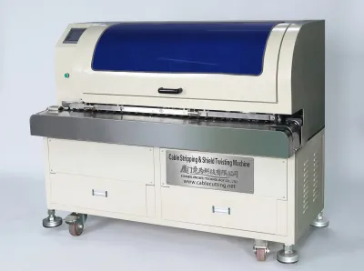 Máquina de Descascar e Torcer Cabos Blindados Automática CS-BST007