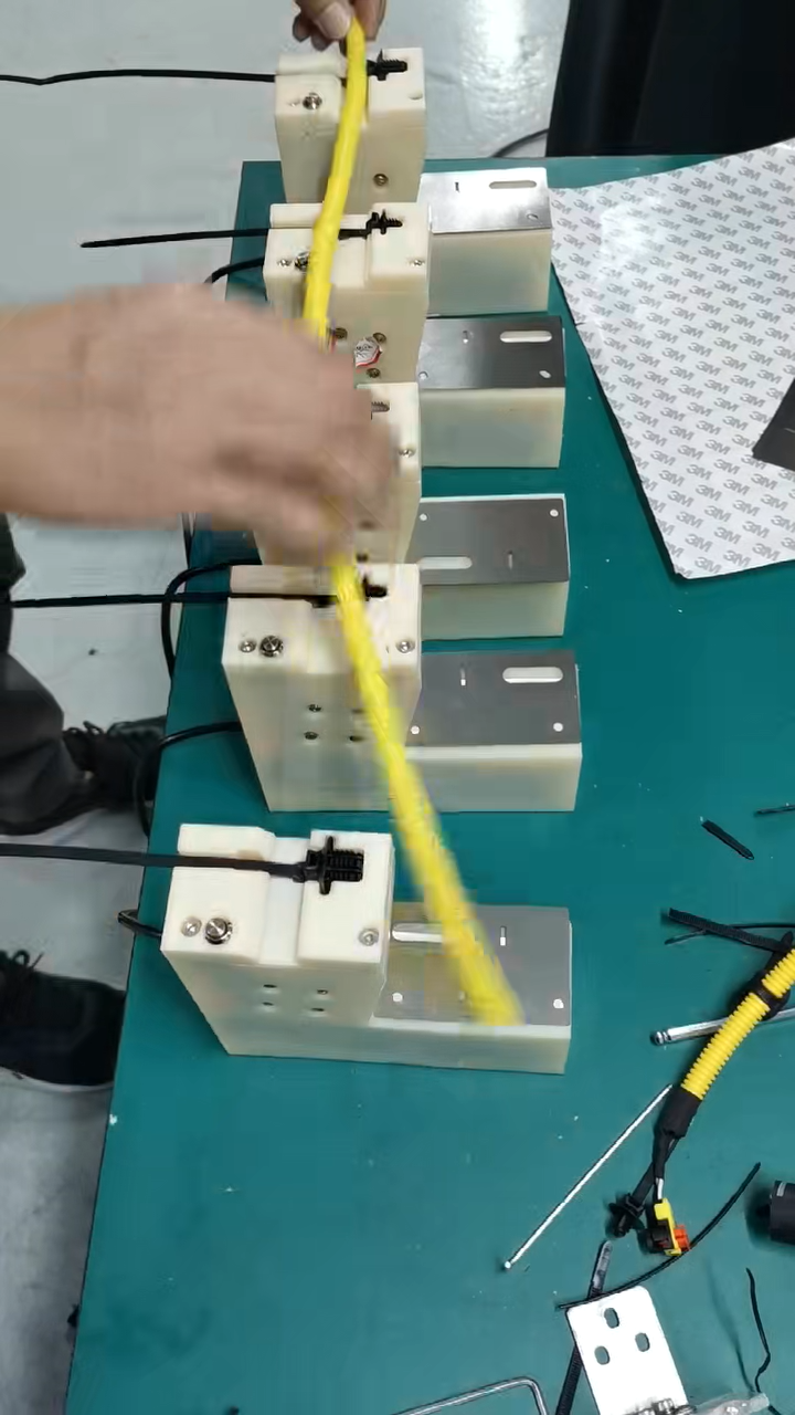 Máquina Automática de Tensão e Corte de Abraçadeiras Fixas (Gatilho Indutivo) JW-SLQ
