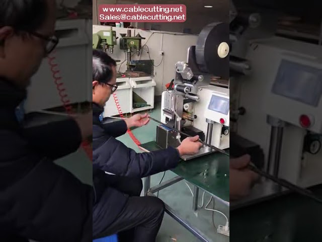Máquina Automática de Encapar Chicotes e Enrolar Fita para Cabos