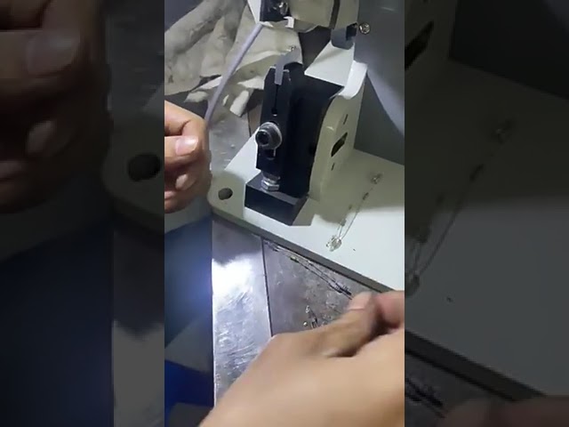 Nova Máquina Silenciosa de Fita de Cobre com Motor de Passo para Crimpagem de Lâmpadas Néon e Núcleo de Fio - Molde Incluso