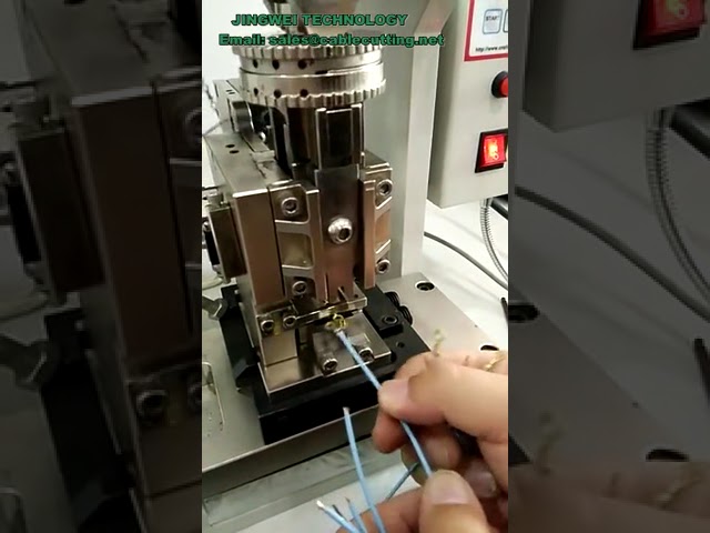 Máquina de Crimpagem de Terminais de Cabos 4T – 220V/110V para Arneses e Olhais Tubulares de Cobre
