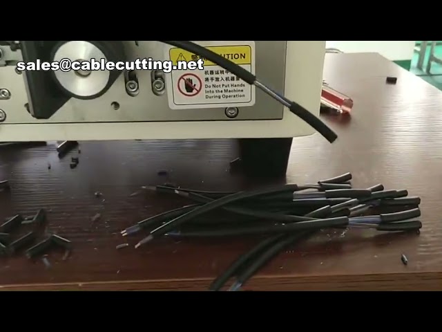 Máquina de Corte e Decapagem de Cabos de Força | Decapadora Automática