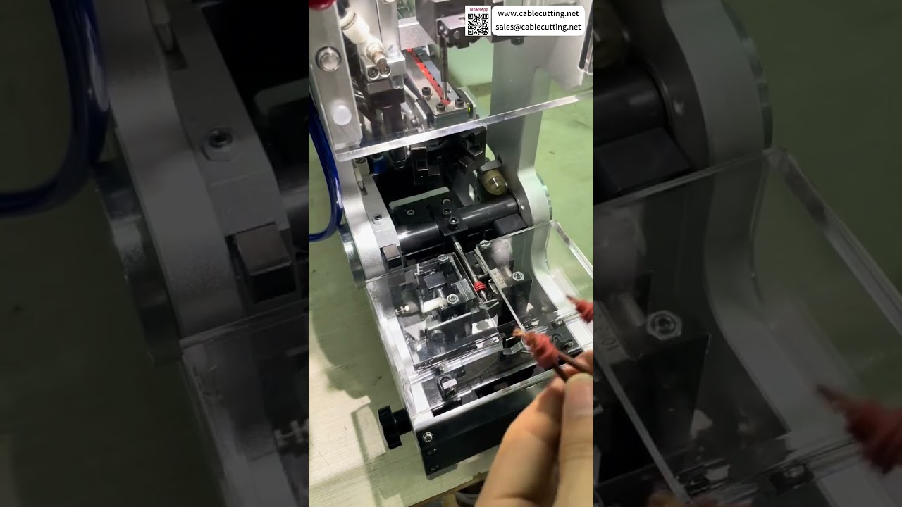 Máquina Semiautomática de Inserção de Plugues Impermeáveis com Alimentação de Fio - Versão Curta