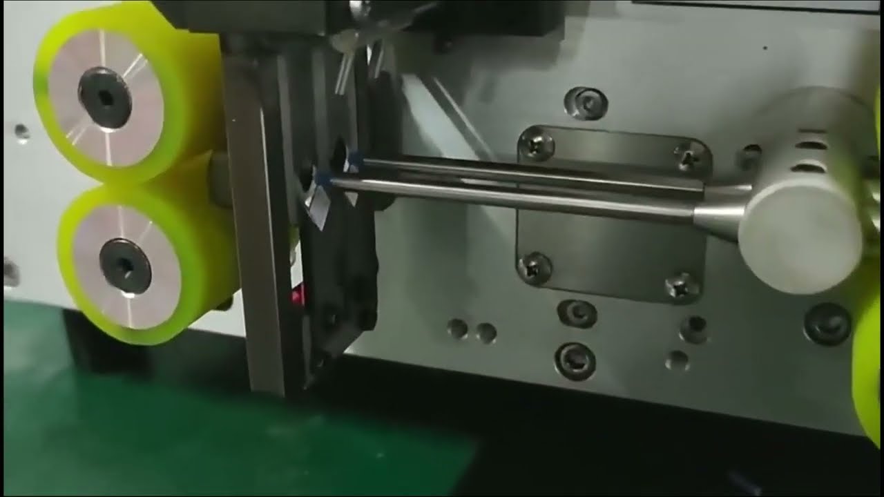 Máquina Automática de Corte e Decapagem de Fio Unipolar Multifuncional