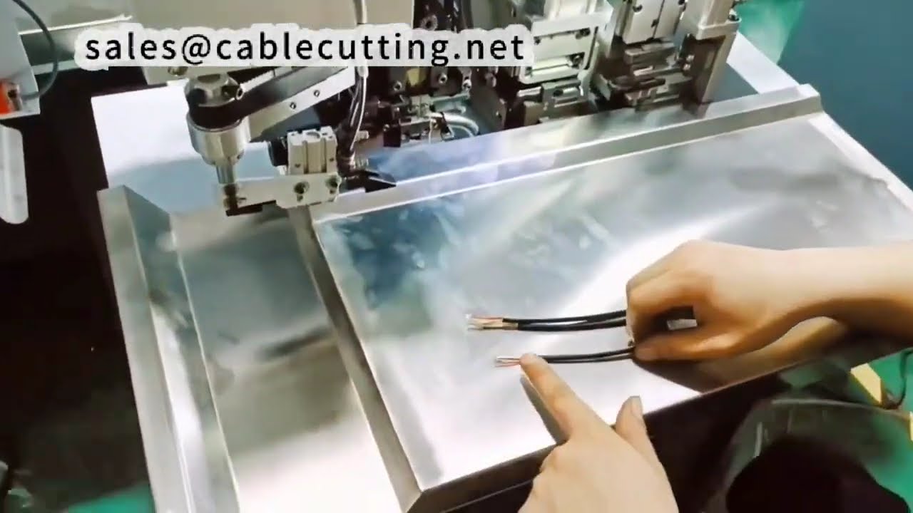 Máquina Automática Tudo-em-Um para Decapar e Crimpar Cabos de Jaqueta Redonda