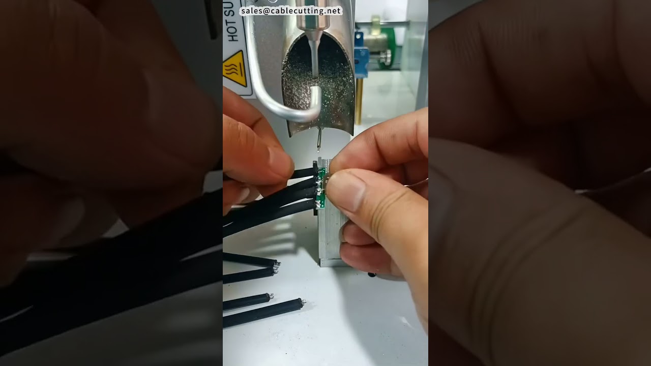 Máquina de Solda Semiautomática para Soldagem de Ramificações em Power Banks