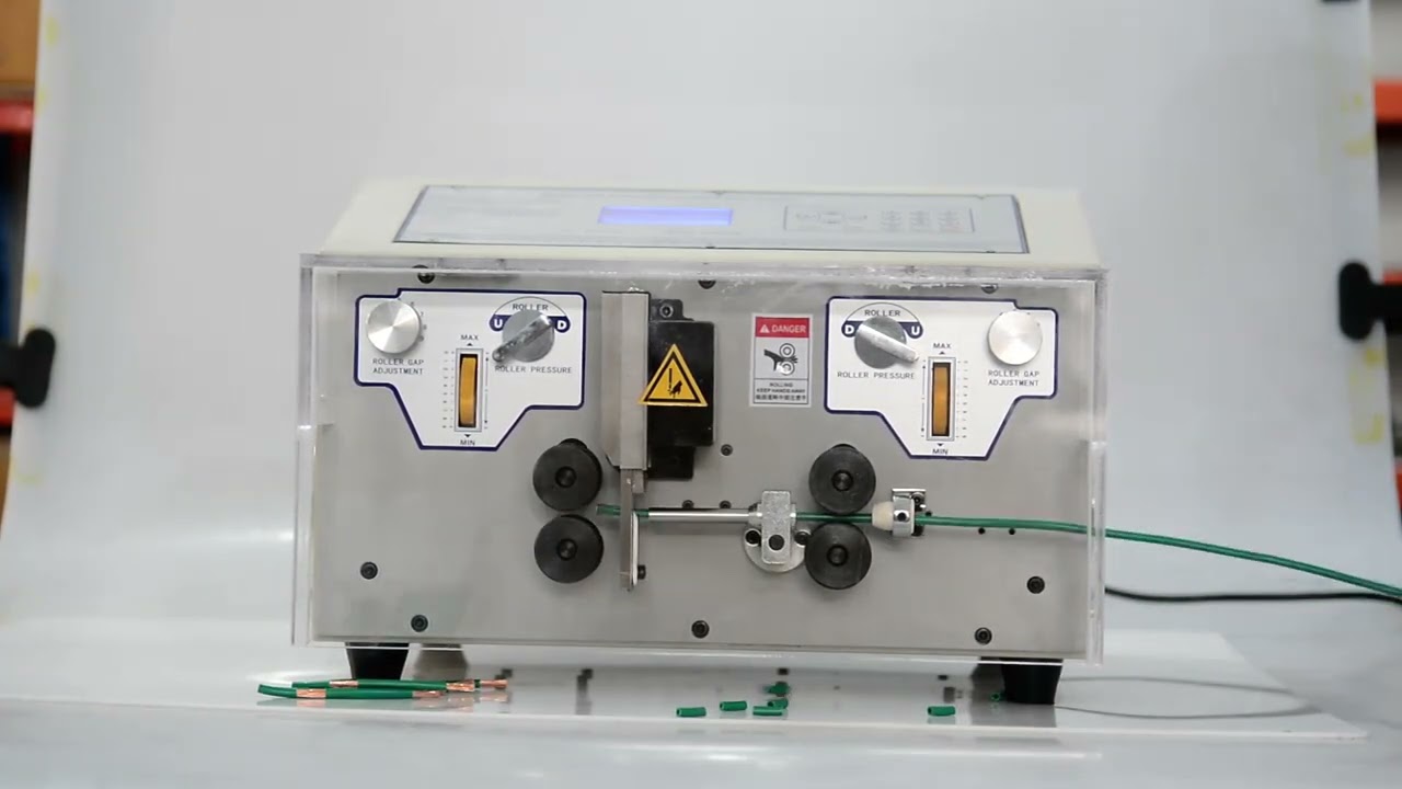 Máquina Automática de Decapar Cabos com Controle por Tela Sensível ao Toque SWT508 JE JES 0,1-8mm²