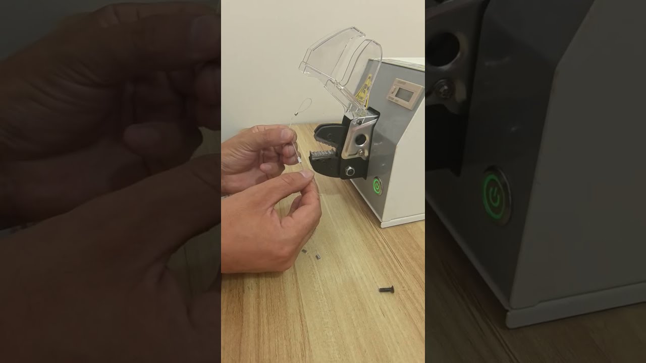 Máquina Elétrica de Crimpagem para Terminais: Crimpagem Segura de Snaps de Pesca #fábrica #máquina