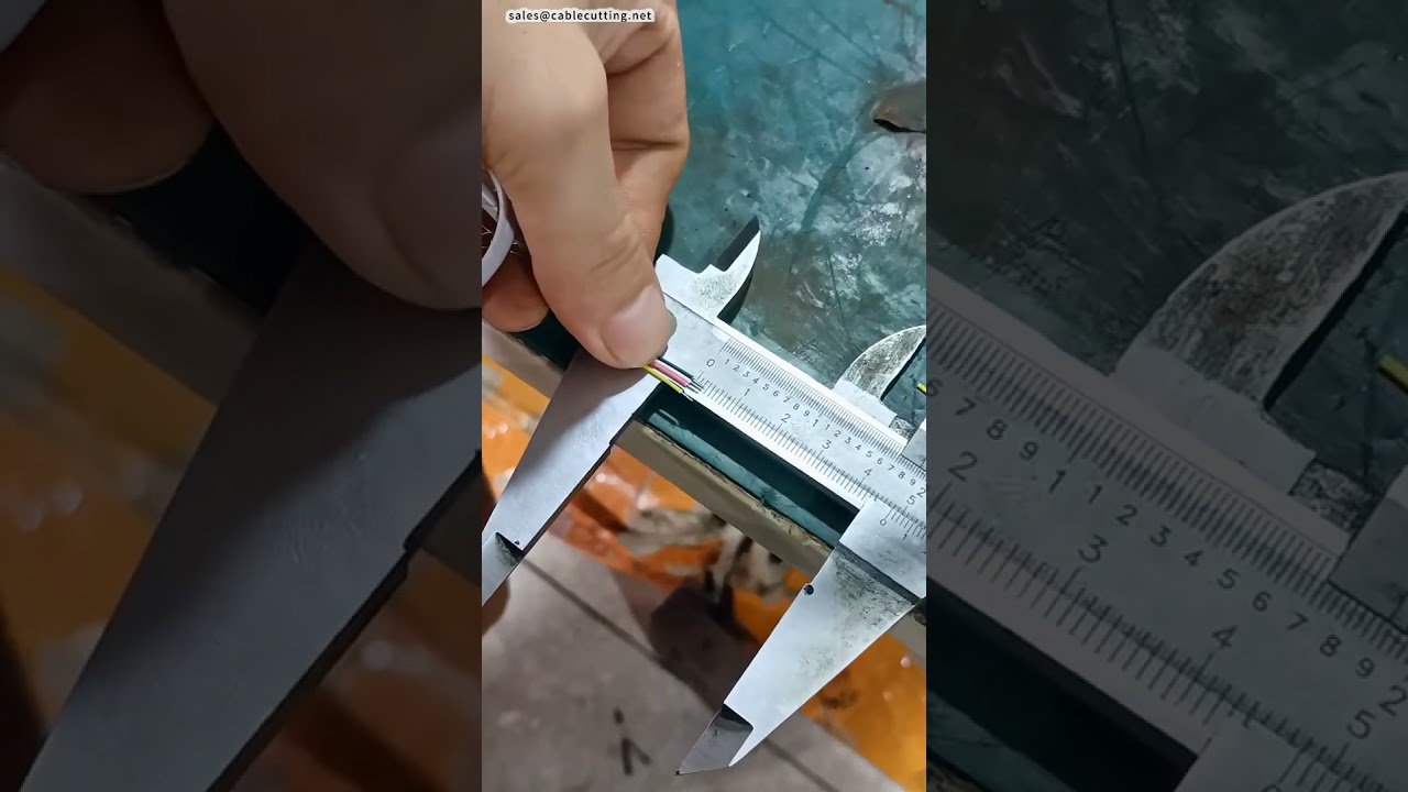 Máquina de Decapar e Torcer Fios Tipo 3FN – Fabricante de Equipamentos para Chicotes Elétricos