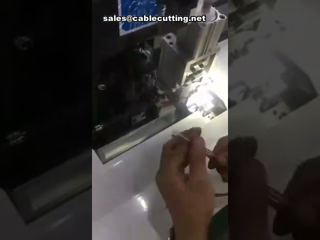 Máquina de Desencapar e Crimpar Cabos | Equipamento Automático para Processamento de Fios