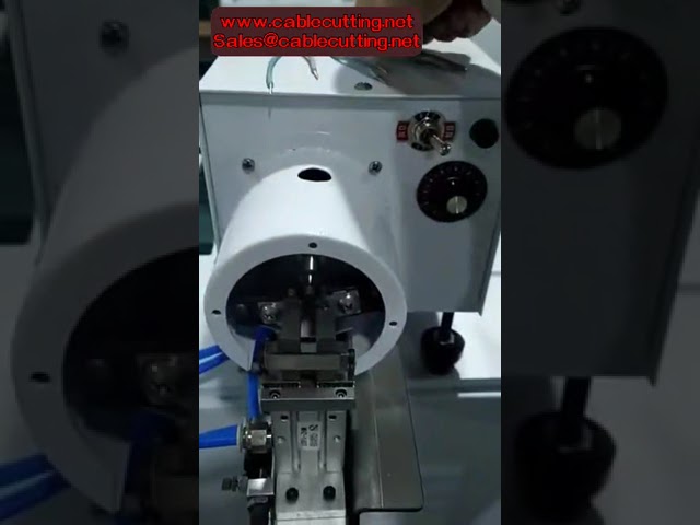 Máquina Pneumática de Decapar e Torcer Fios – Eficiência Industrial