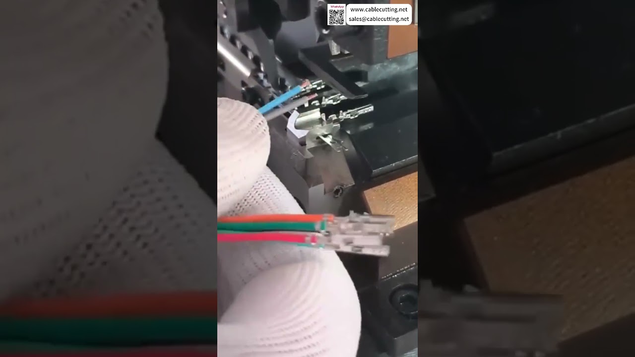 Máquina de Crimpagem de Terminais Ultra Silenciosa com Capacidade de Crimpagem Personalizável e Sistema de Fabricação de Ferramentas
