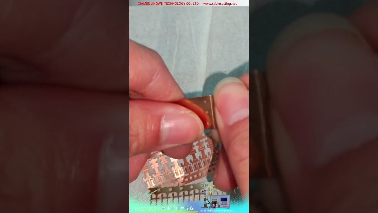Soldadora por pontos DC com inversor — solda sobreposta de duas lâminas finas de cobre vermelho de 0.2 mm