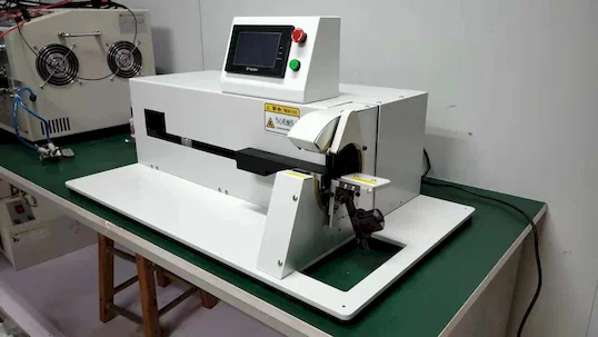 Máquina de Envolvimento com Fita WPM-302